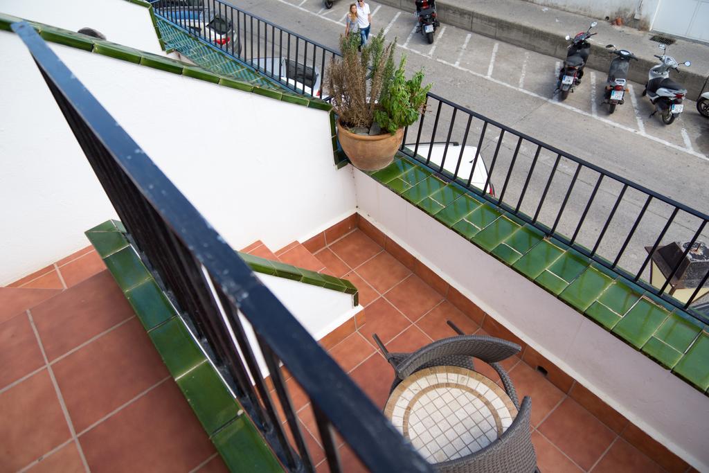Hostal Marina Cadaqués Exterior foto